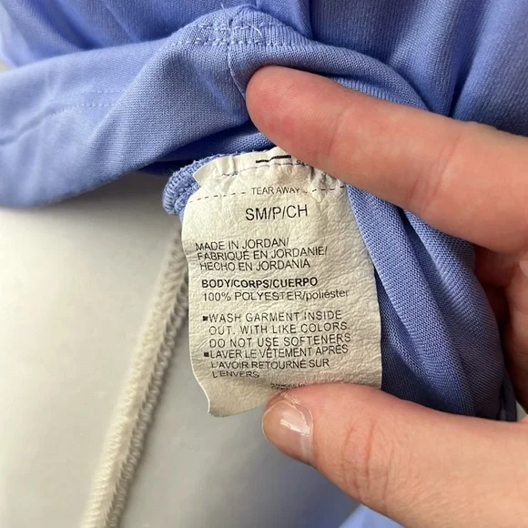 Under Armour Women's Hoodie Size Small - Picture 5 of 7